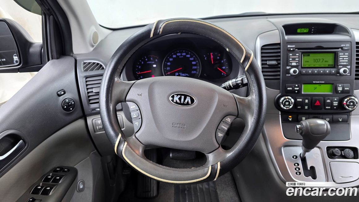 Kia Canival 2013