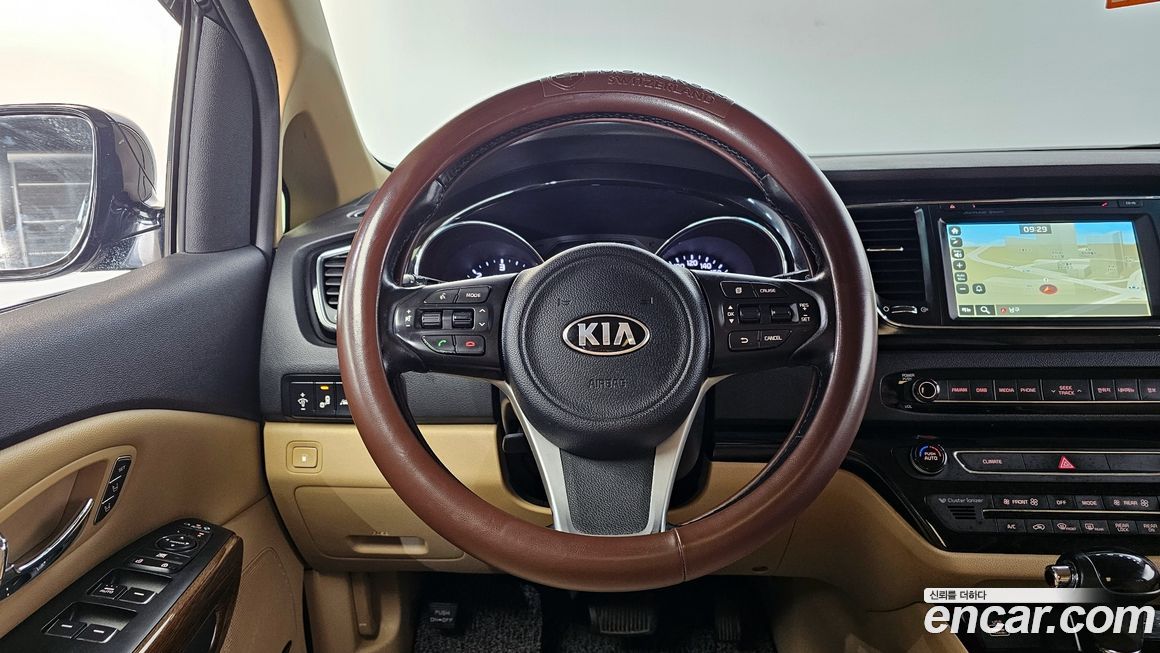 Kia Canival 2016
