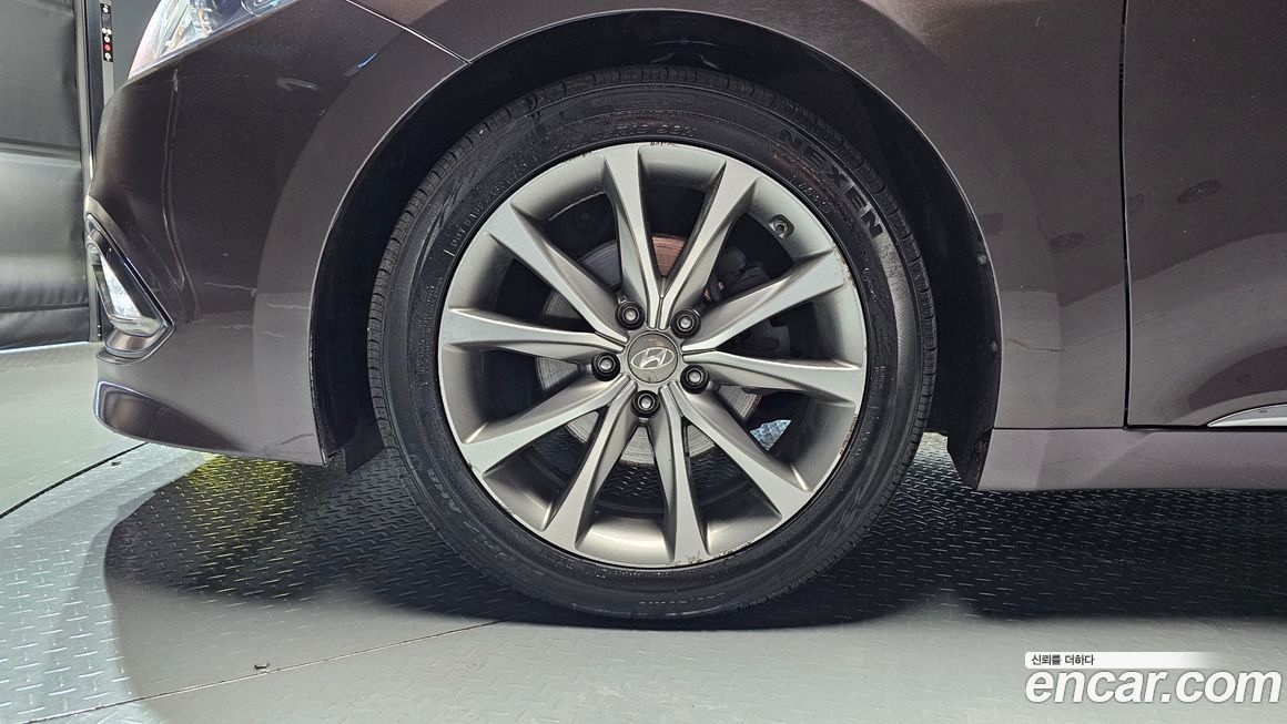 Hyundai Grandeur 2015