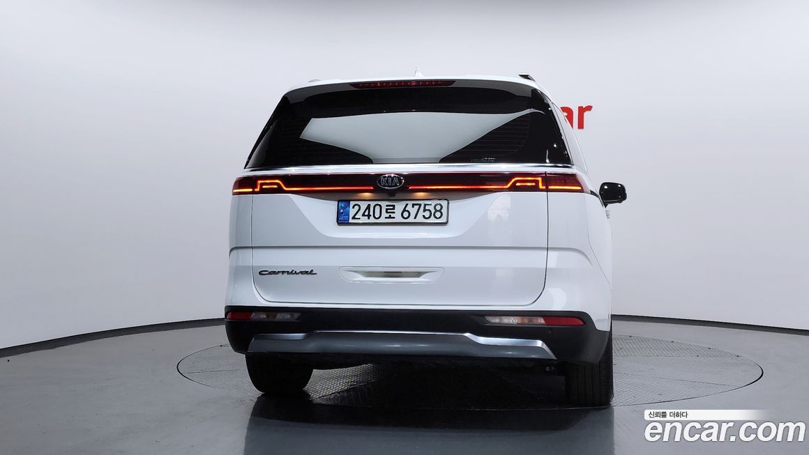 Kia Canival 2021