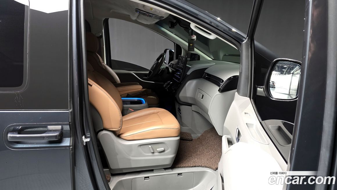 Hyundai Staria 2023