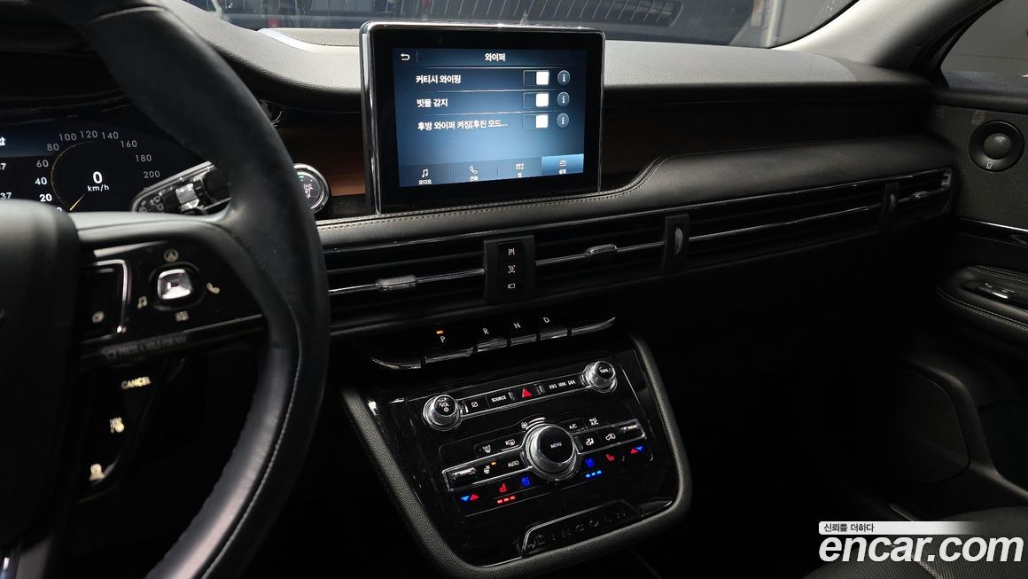 Lincoln Corsair 2021