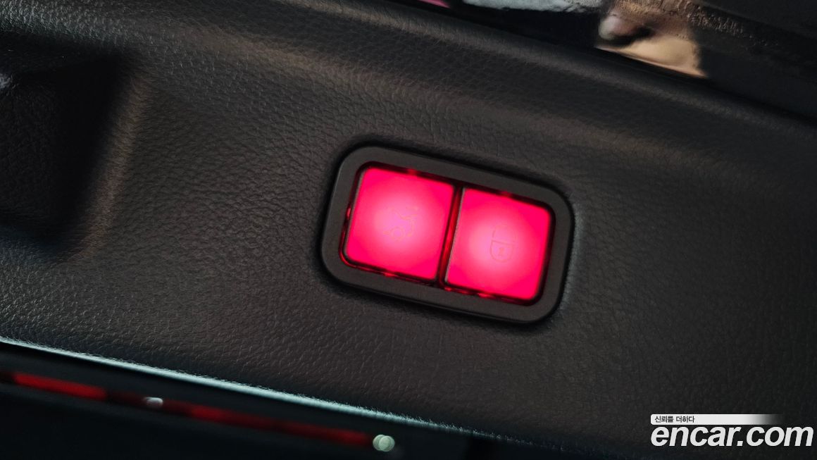 Mercedes-Benz S-Class 2023