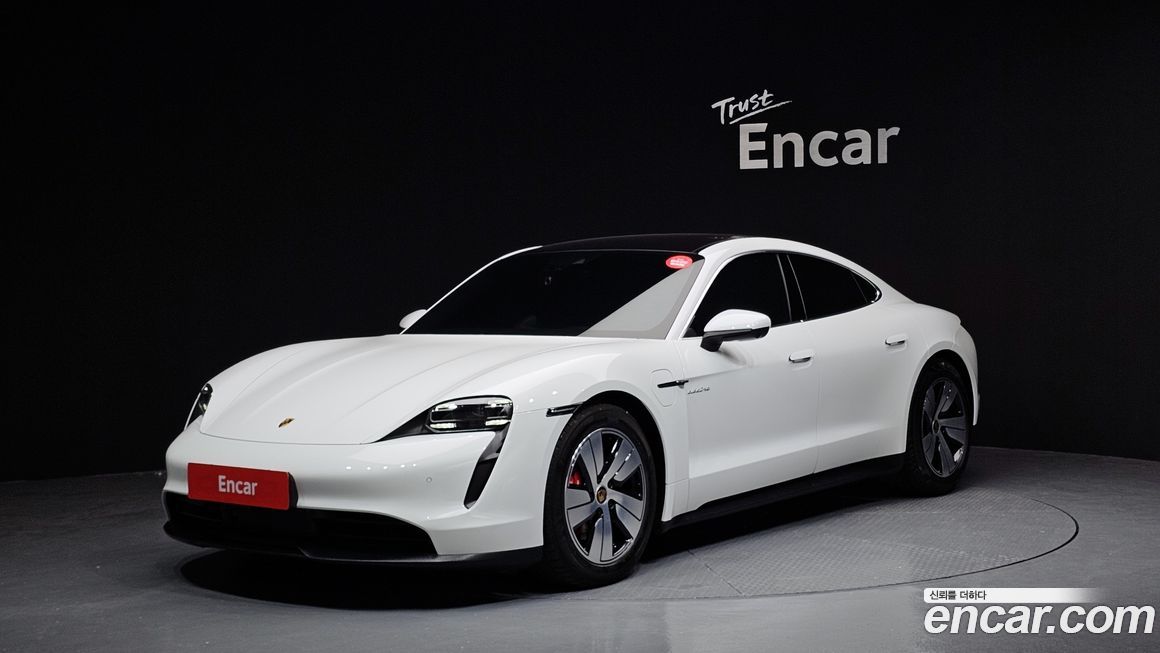 Porsche Taycan 2021
