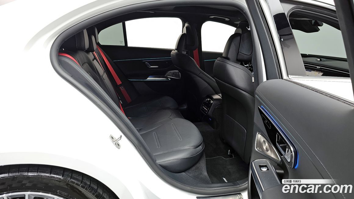 Mercedes-Benz E-Class 2025