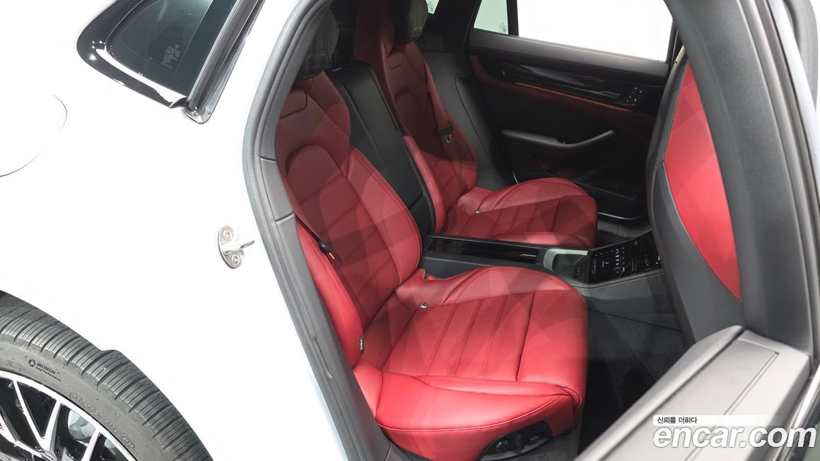 Porsche Panamera 2025