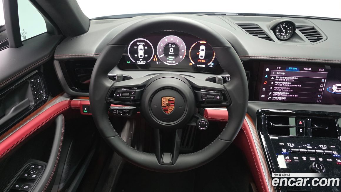 Porsche Panamera 2025