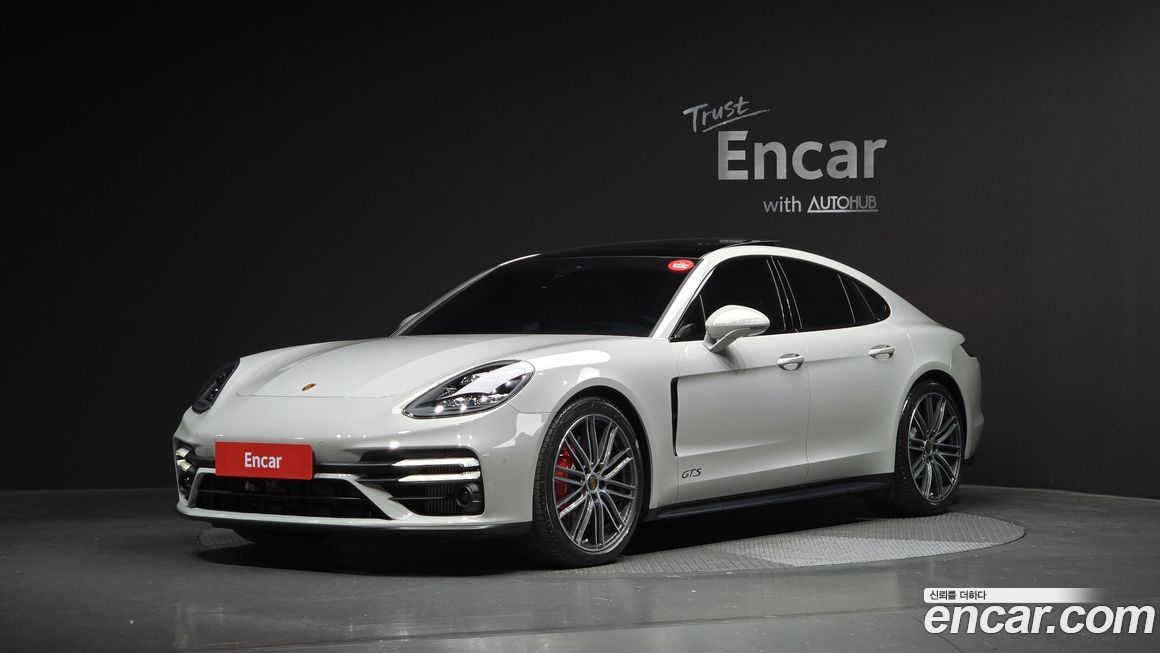 Porsche Panamera 2024