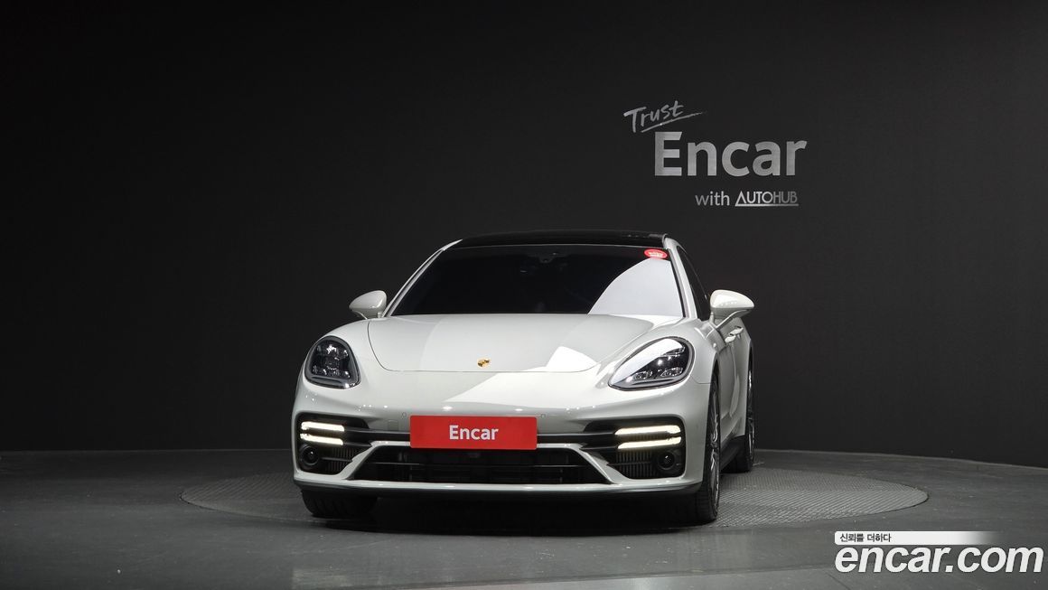 Porsche Panamera 2024