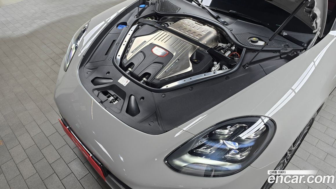 Porsche Panamera 2024