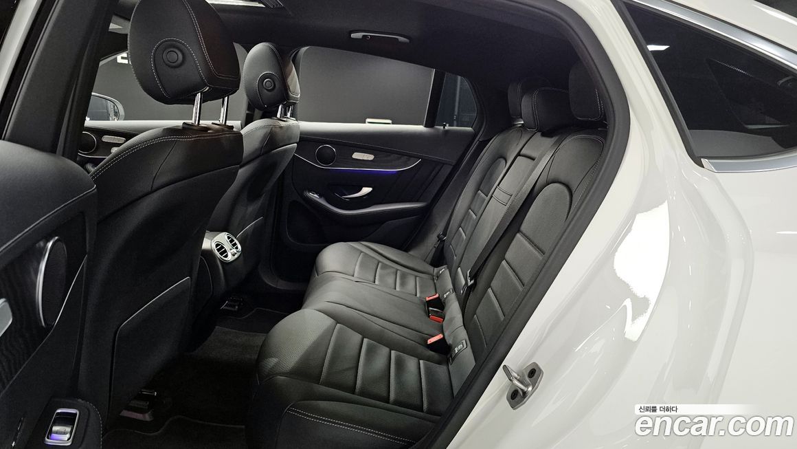 Mercedes-Benz GLC-Class 2023