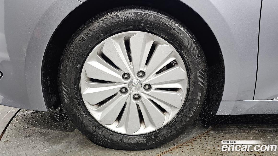 Hyundai Grandeur 2016