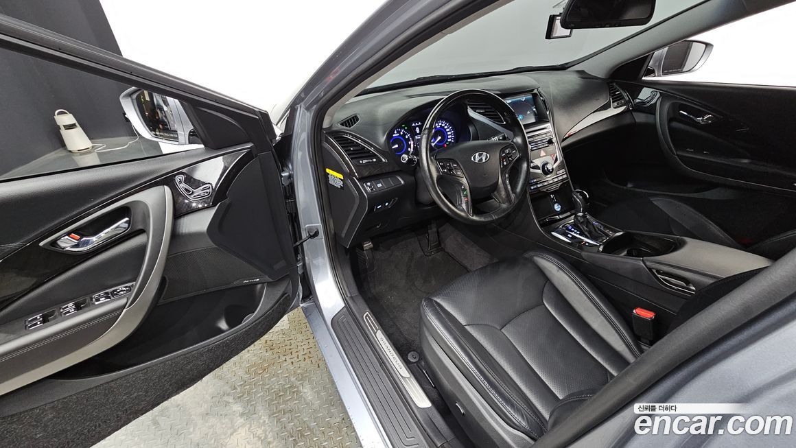 Hyundai Grandeur 2016