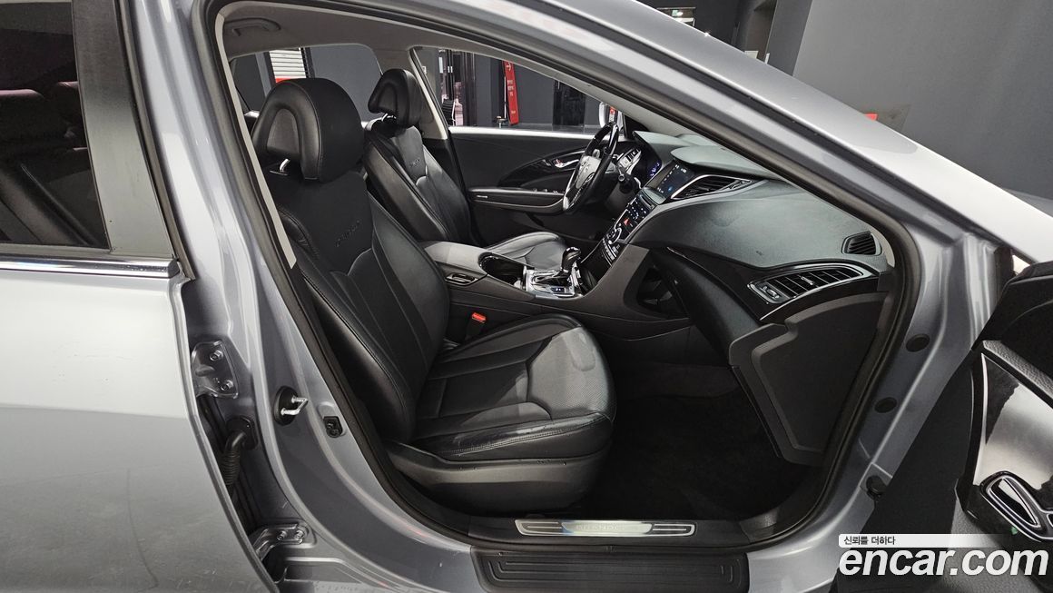 Hyundai Grandeur 2016