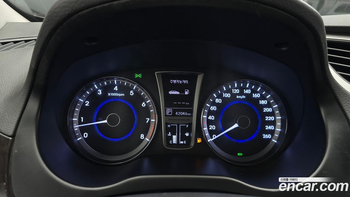 Hyundai Grandeur 2011