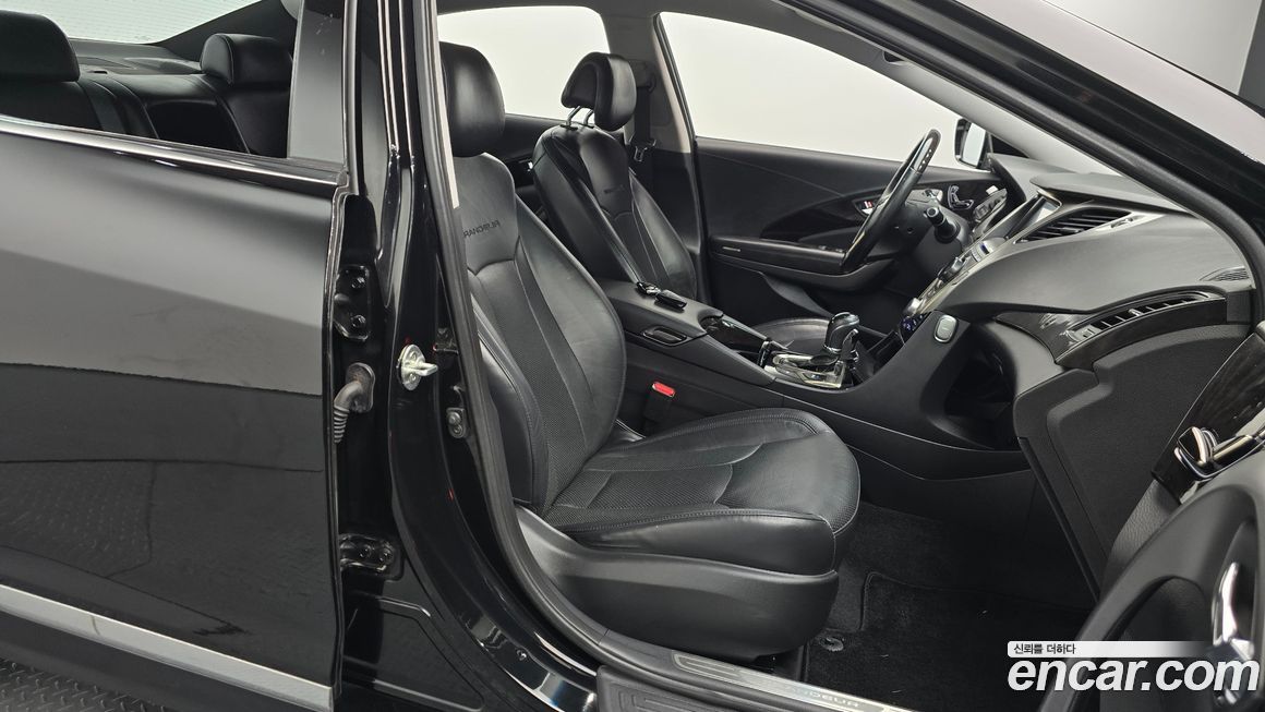 Hyundai Grandeur 2011