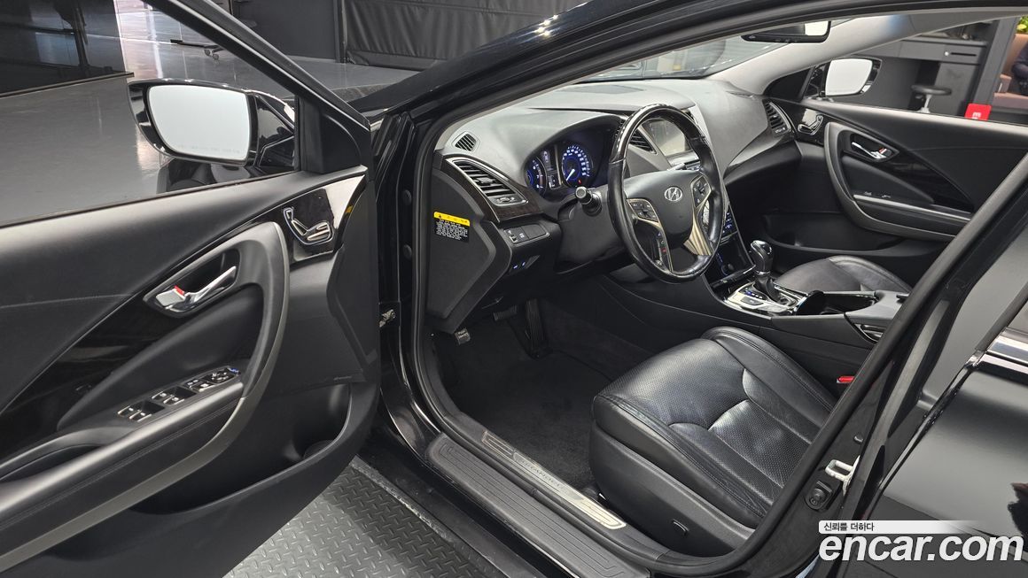 Hyundai Grandeur 2011