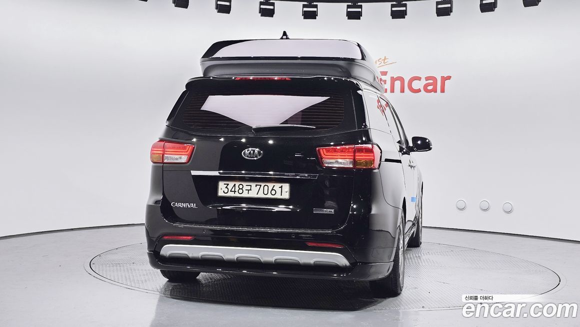 Kia Canival 2018