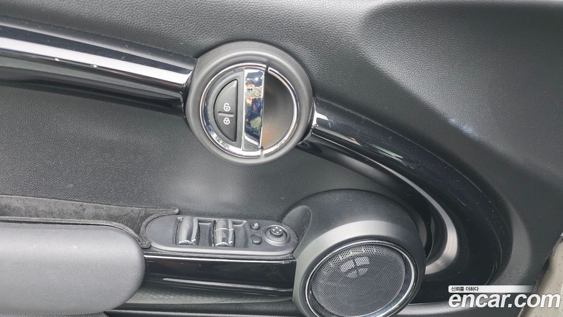 Mini Cooper Convertible 2020