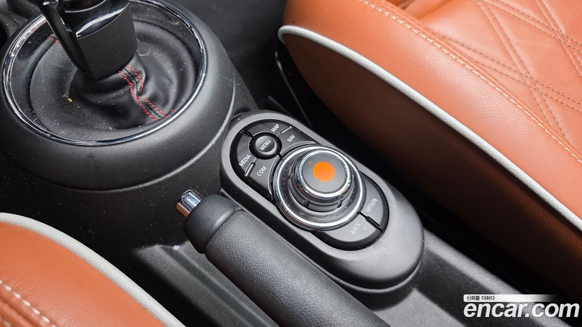 Mini Cooper Convertible 2020