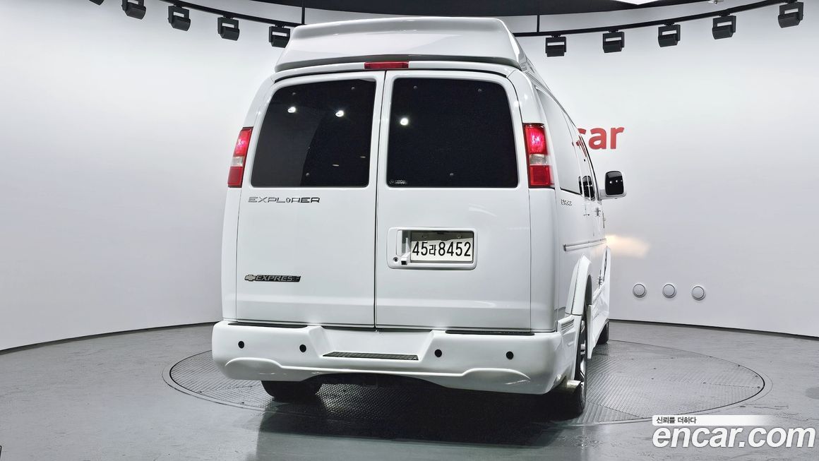 Chevrolet Express Van 2018