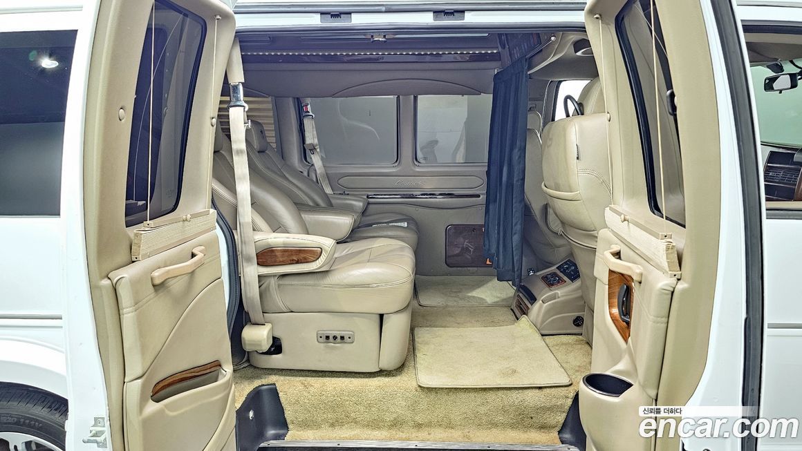 Chevrolet Express Van 2018