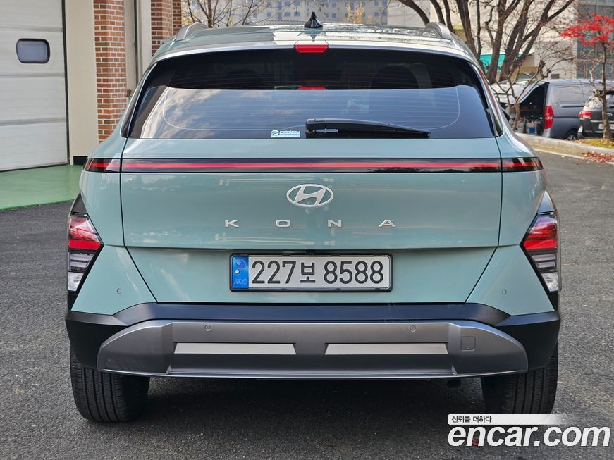 Hyundai Kona 2025