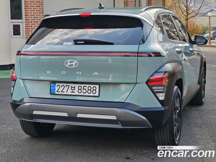 Hyundai Kona 2025