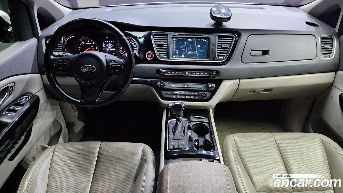 Kia Canival 2015
