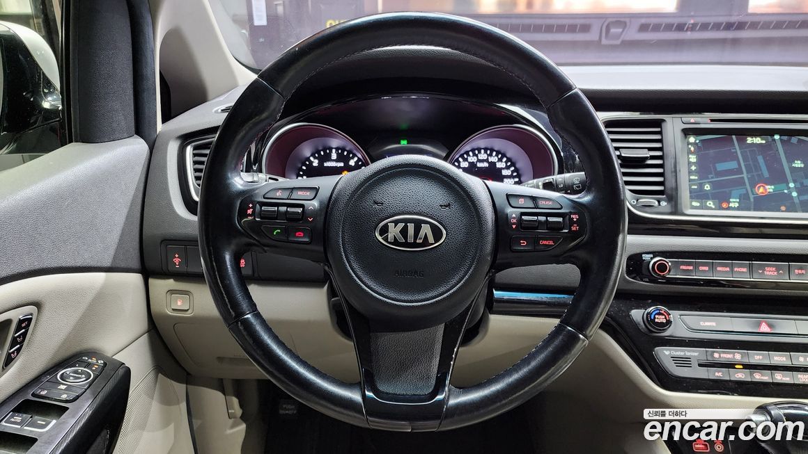Kia Canival 2015