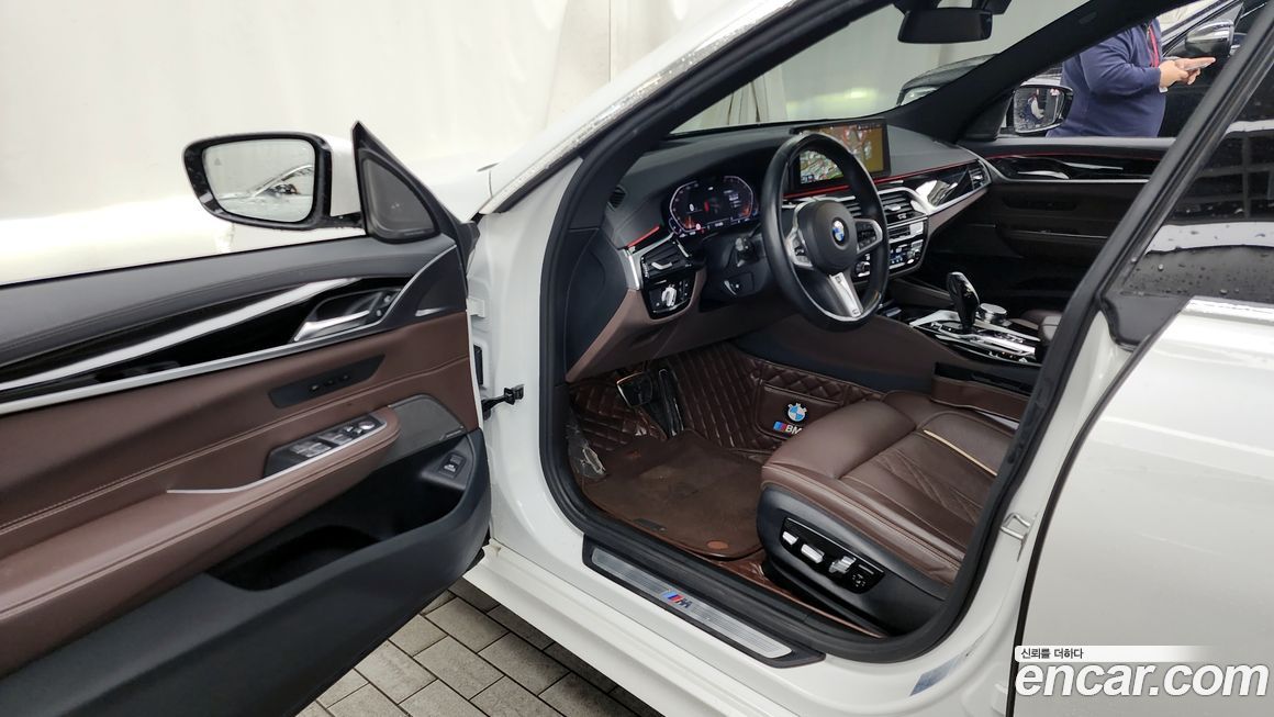 BMW Gran Turismo 2023