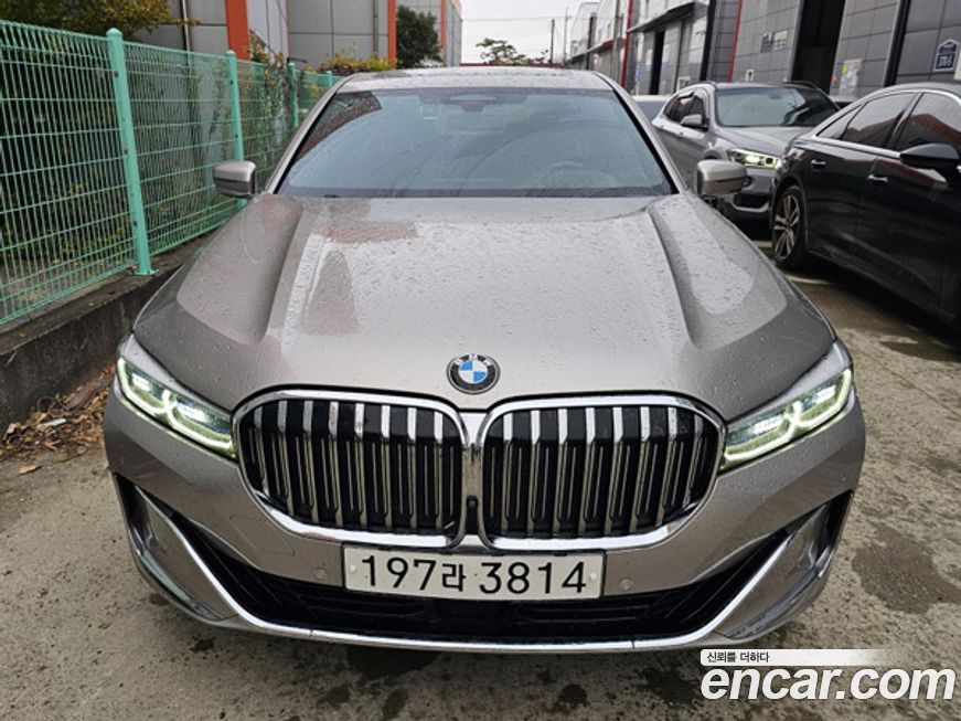 BMW 7-Series 2021