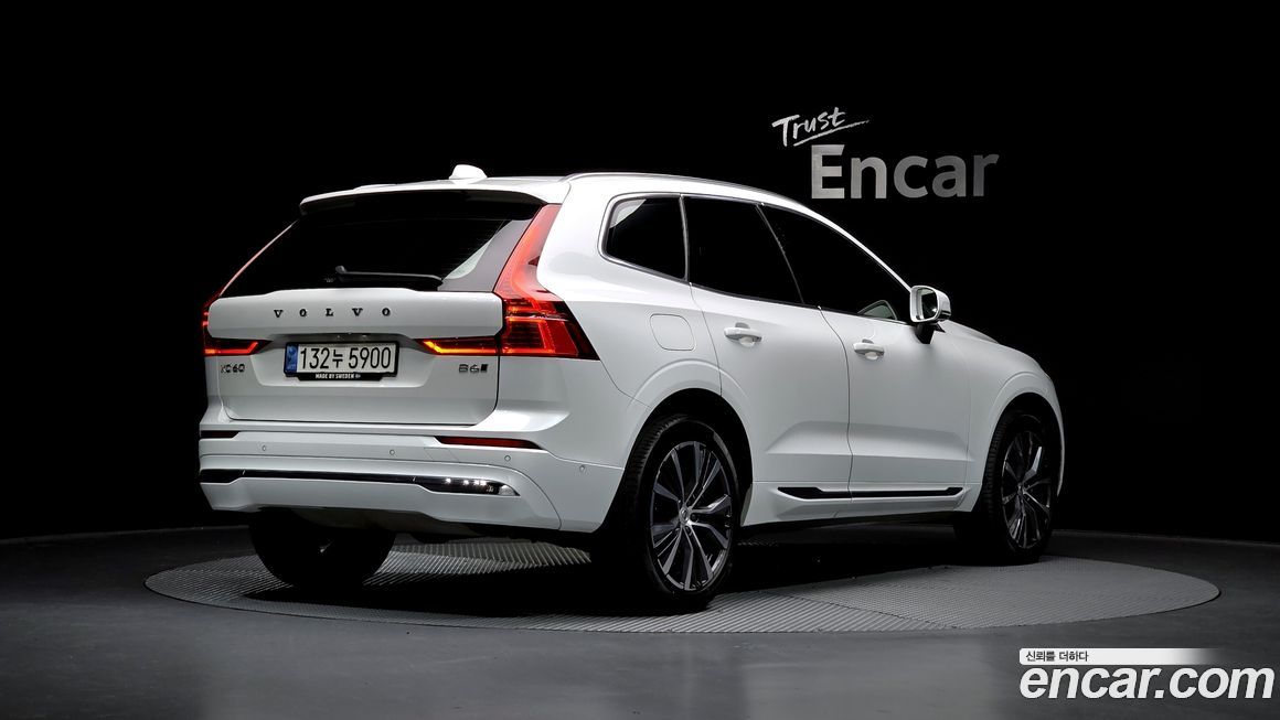 Volvo XC60 2022