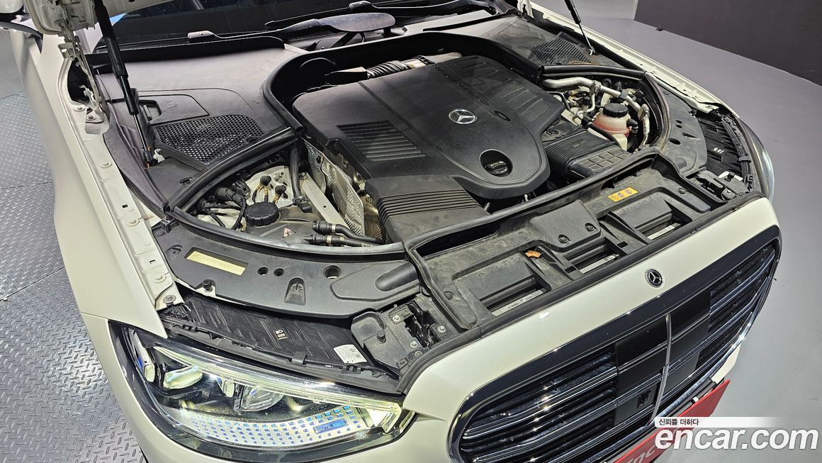 Mercedes-Benz S-Class 2022