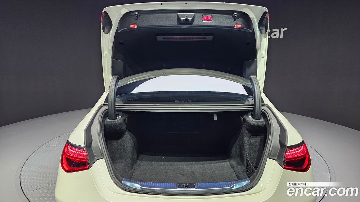 Mercedes-Benz S-Class 2022