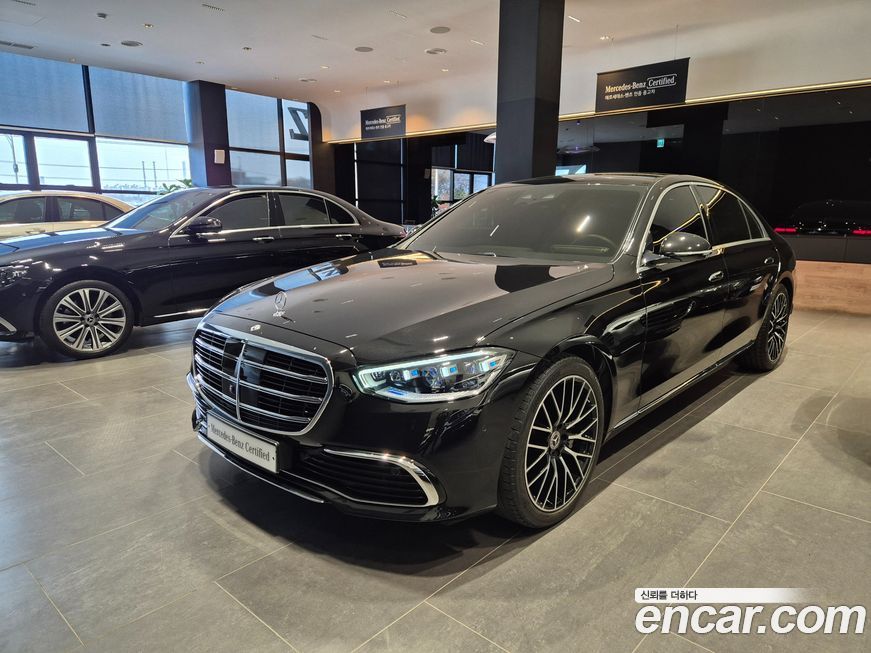 Mercedes-Benz S-Class 2025