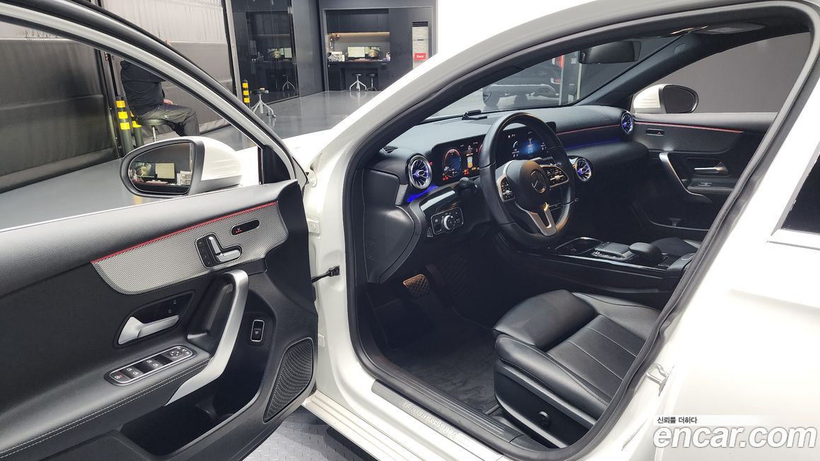 Mercedes-Benz A-Class 2021