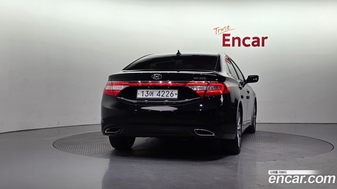 Hyundai Grandeur 2012