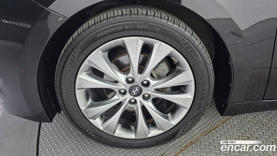 Hyundai Grandeur 2012