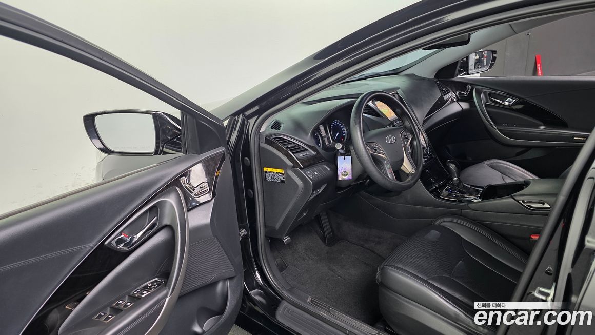 Hyundai Grandeur 2012