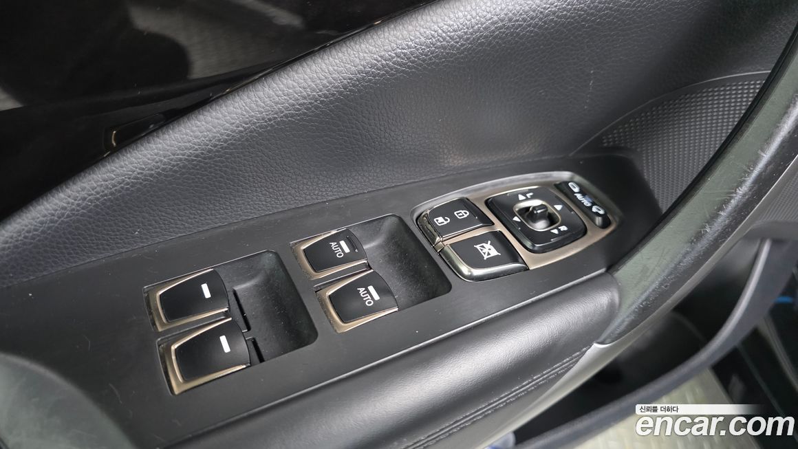 Hyundai Grandeur 2012