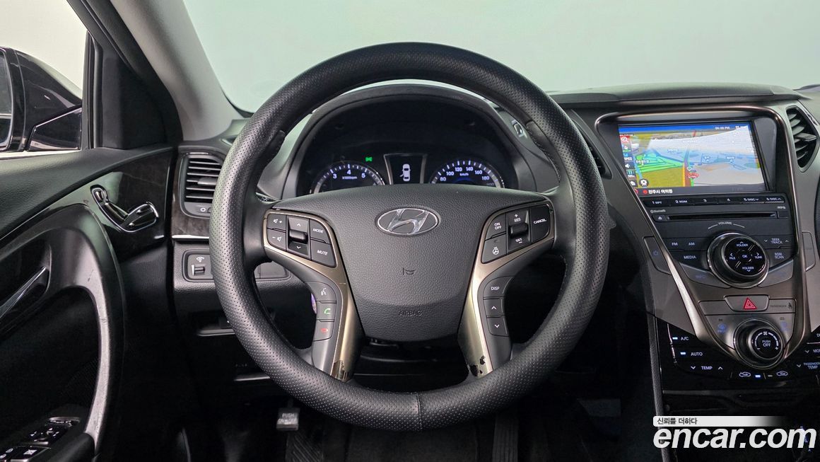 Hyundai Grandeur 2012