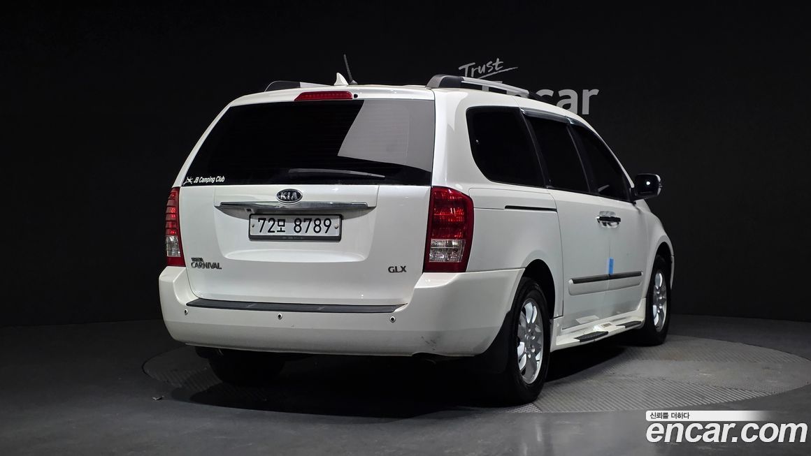 Kia Canival 2012