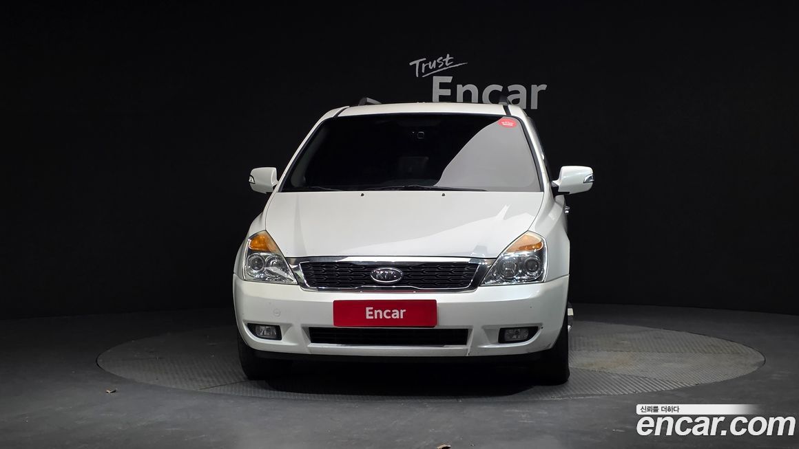 Kia Canival 2012
