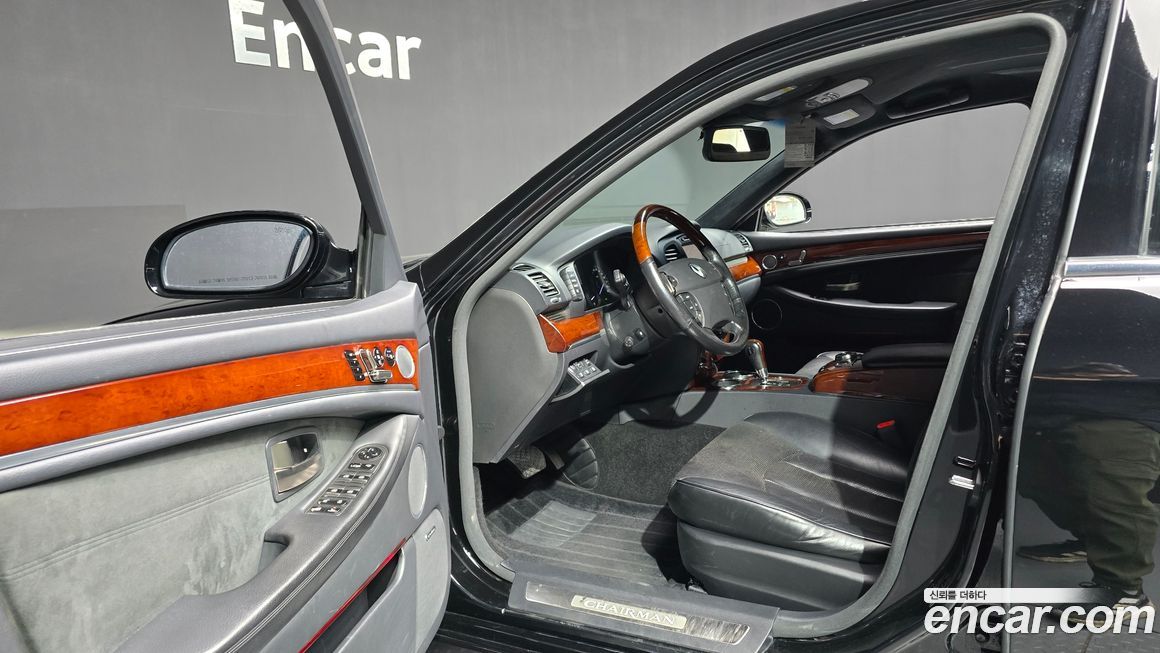 KG_Mobility_Ssangyong Chairman 2010