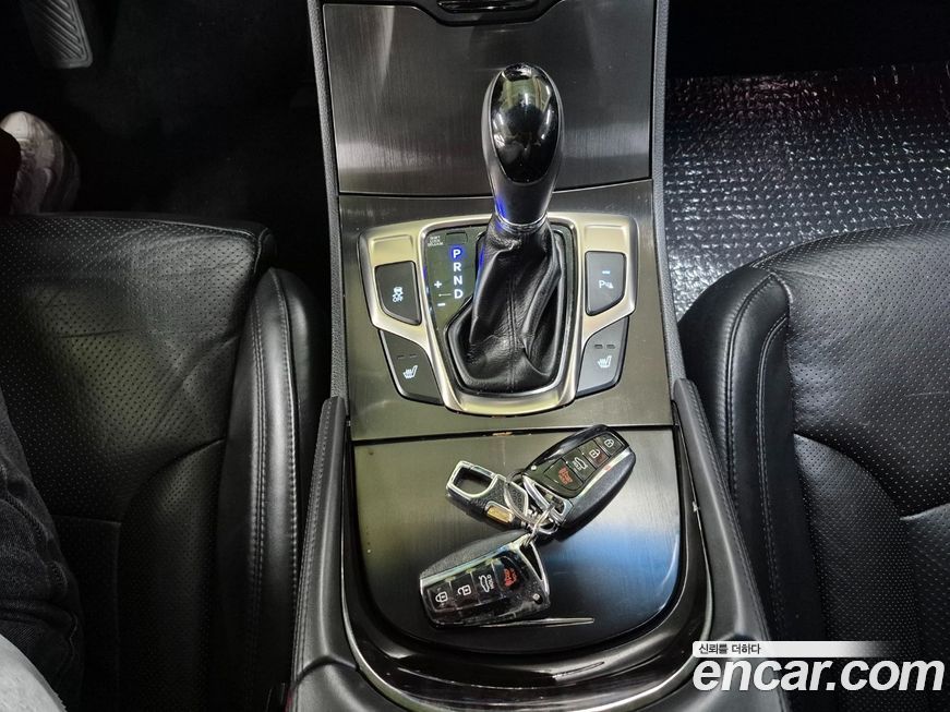 Hyundai Grandeur 2013