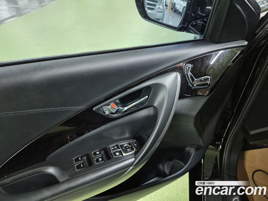 Hyundai Grandeur 2013