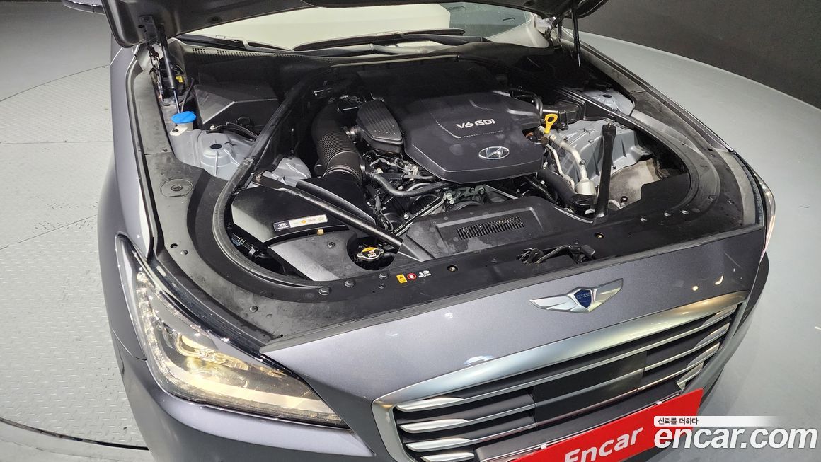 Hyundai Genesis 2016