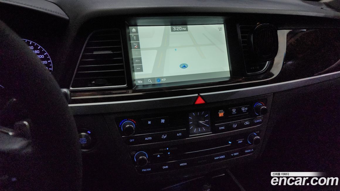 Hyundai Genesis 2016