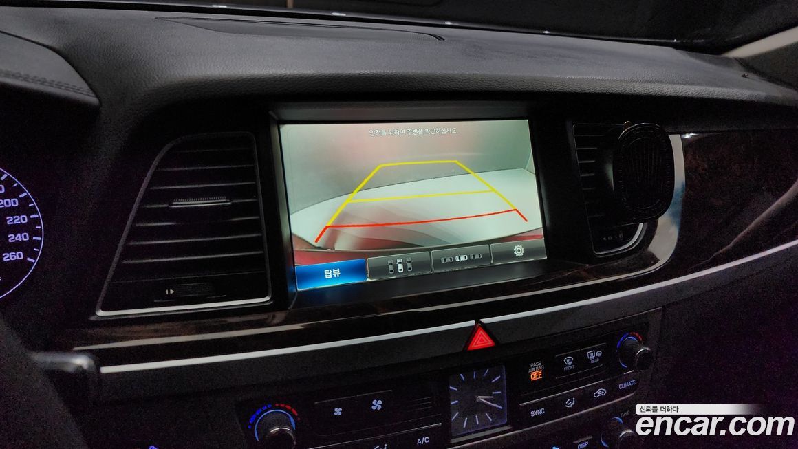 Hyundai Genesis 2016